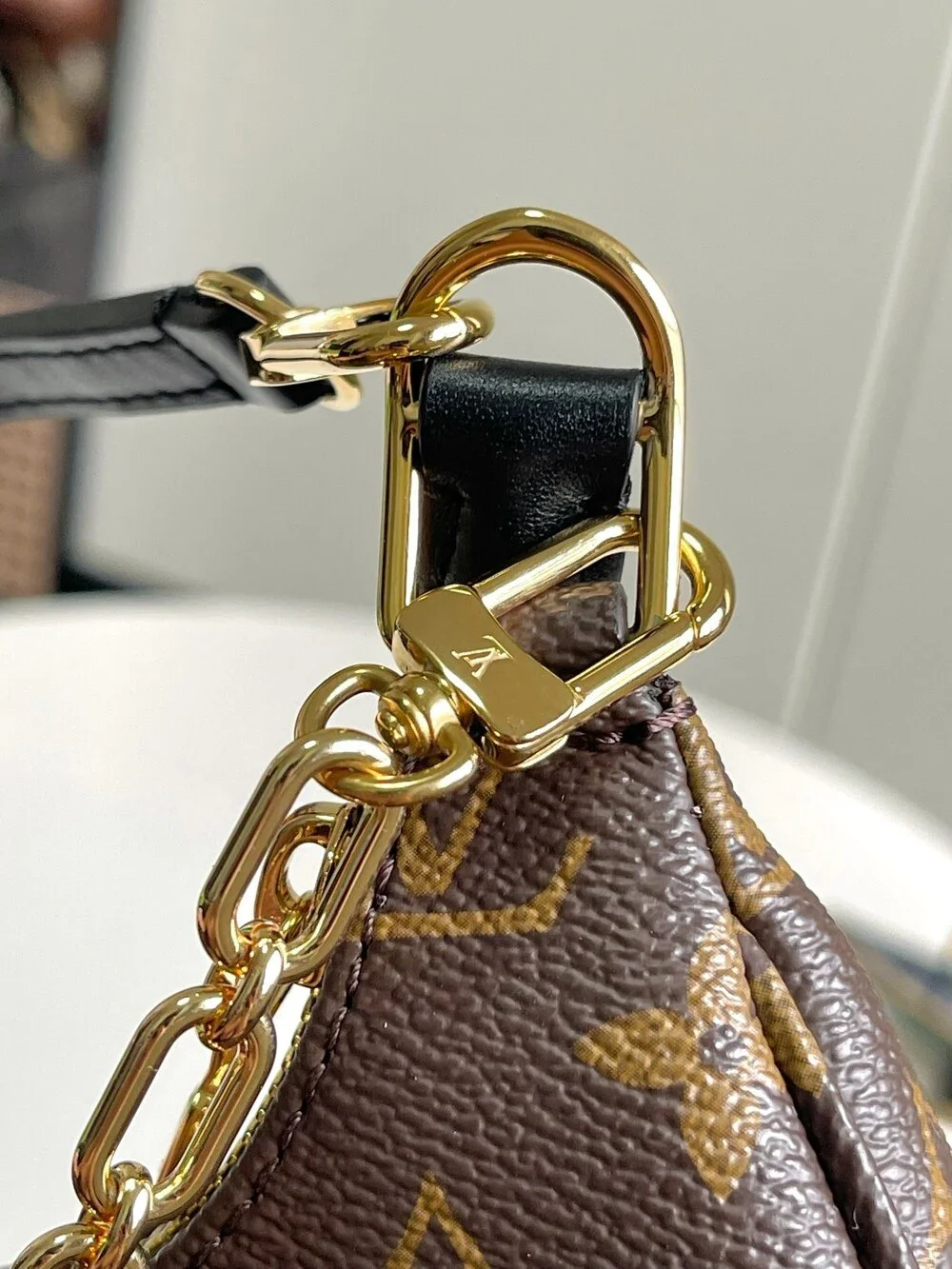 Louis Vuitton Catchy PM Bag - Picture 4 of 9